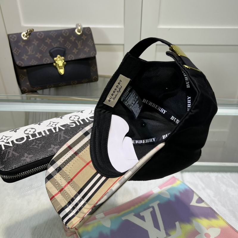 Burberry cap (104)